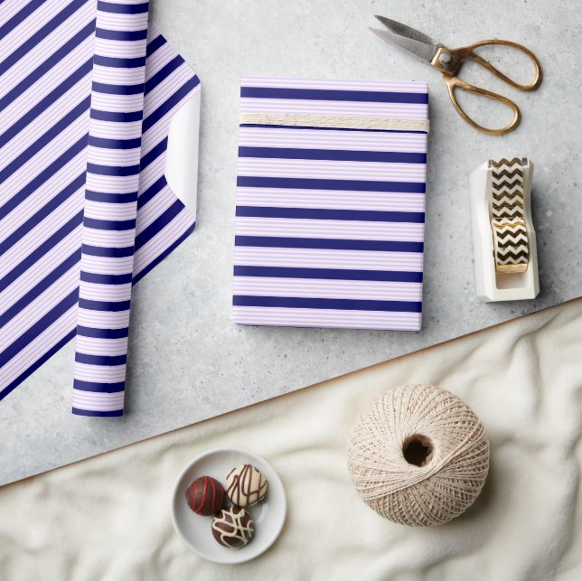 Papel De Presente Padrão de listras brancas e lilás com azul-marinho (Artesanato)