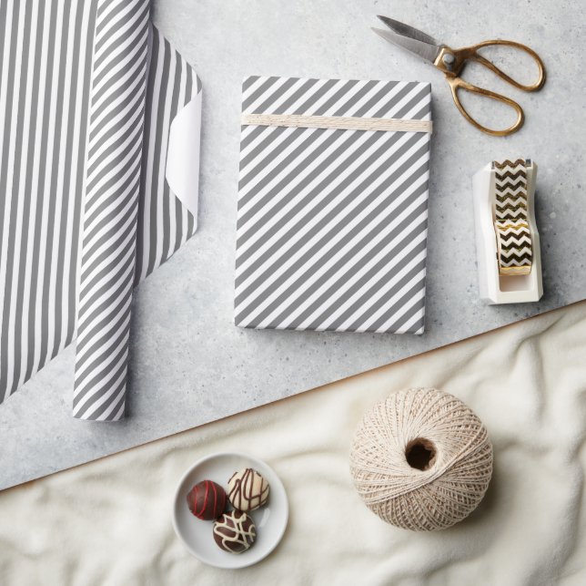 Papel De Presente Padrão de Listras Diagonais Cinza e Branco Chic (Artesanato)