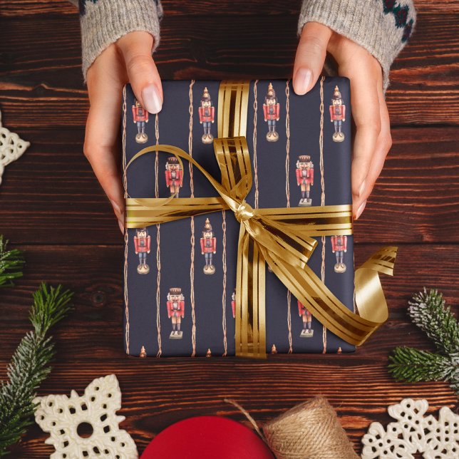 Papel De Presente Padrão de Natal Retro Dark Navy Nussknacker (Criador carregado)