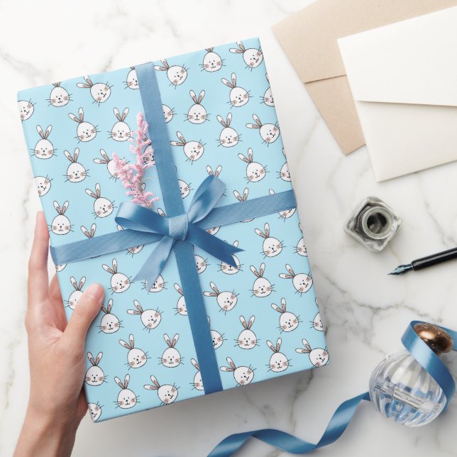 Papel De Presente Padrão de rosto de coelho fofo em azul claro (Presentear)