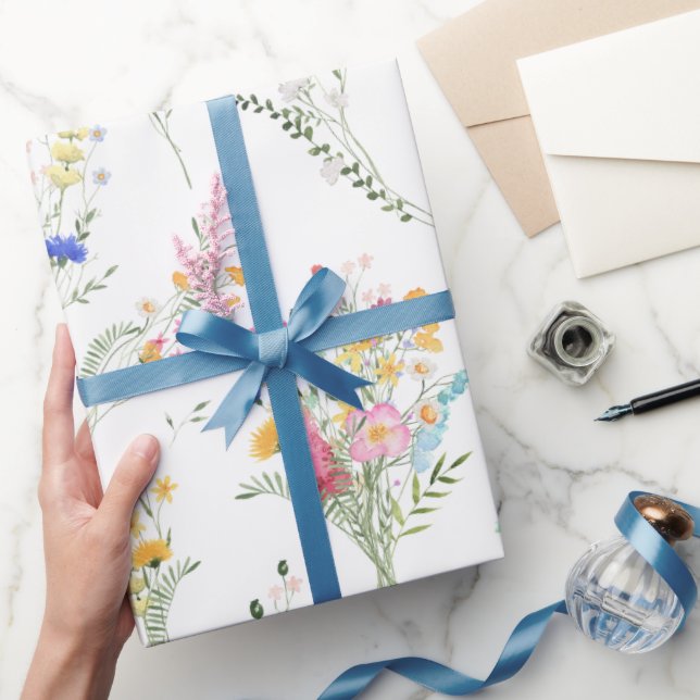 Papel De Presente Padrão Floral de Aquarela de Flores Silvestres (Presentear)