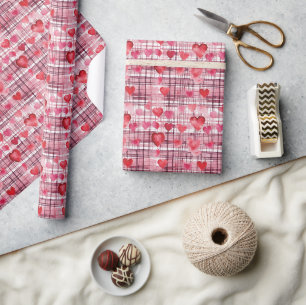 Papel De Presente Padrão Moderno do Coração Vermelho de Tartan