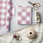 Papel De Presente Padrão Vintage Pink Christmas Gingham<br><div class="desc">Belos natais vintages cor-de-rosa,  padrão de gingham. Papel de embrulho de presente de Natal cor-de-rosa.</div>