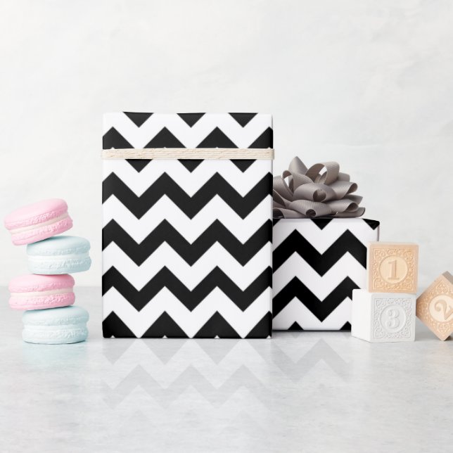 Papel De Presente Padrão Zigzag Preto E Branco (Chá de bebê)