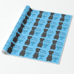 Papel De Presente Papel de envolvimento preto feliz de Menorah do<br><div class="desc">Menorah azul com o papel de embrulho preto do design de Hanukkah do cão do laboratório</div>