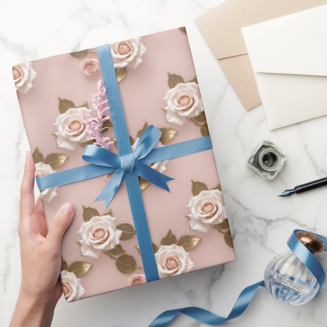 Papel De Presente Pequenas Rosas em Tons de Marfim e Dourado (Presentear)