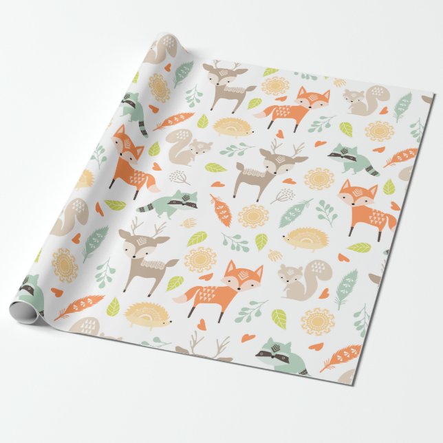Papel De Presente Pequenos animais florestais em fundo branco (Desenrolado)