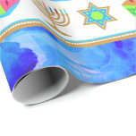 Papel De Presente Personalize o papel de moldagem azul HANUKKAH no H<br><div class="desc">FELIZ estilo Feriado HANUKKAH Quebrando papel com símbolos Chanukah: Menorah, Dreidel, Magen David e o texto "Happy Hanukkah" de ouro. Quebra PERSONALIZADA DE Presente PERSONALIZADA! Papel de enrolar de férias perfeito para festivo durante a temporada. . Papel único de embrulho de Hanukkah para seus presentes! Pode ser personalizado com seu...</div>