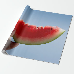 Papel De Presente Pessoa que segura melancia fatiada