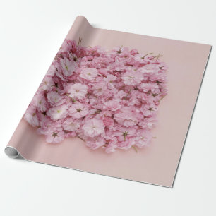 PAPEL DE PRESENTE PETAIS DE PINCO E FLOR BRANCO