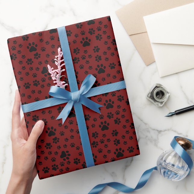 Papel De Presente Pintura preta impressa em vermelho escuro (Presentear)