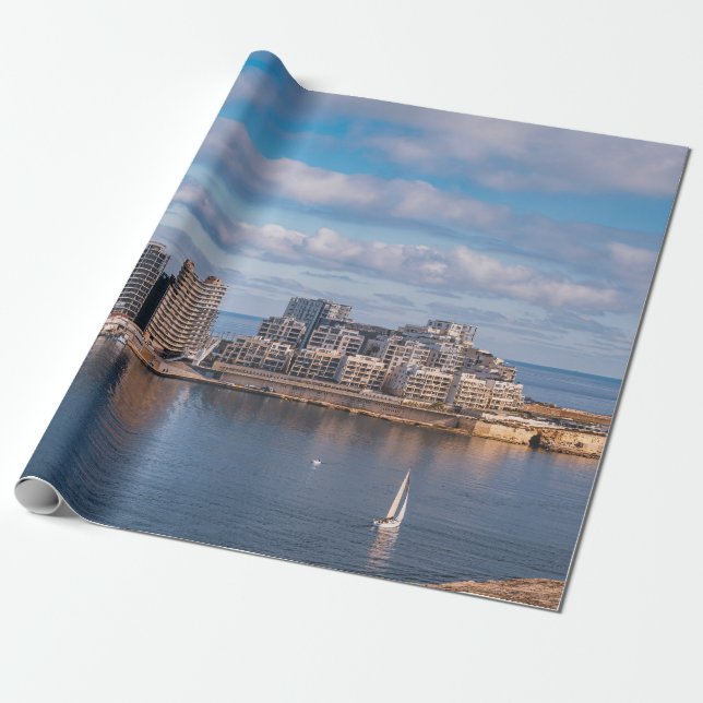 Papel De Presente Porto de Sliema e arranha-céus em Malta (Desenrolado)