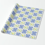 Papel De Presente Presente de Casamento de Limões Italiano<br><div class="desc">Enrole seus presentes em estilo com este papel de embrulhamento de presente de Chá de panela de limão italiano inspirado na Itália! Com limões amarelos vibrantes e padrões mediterrânicos clássicos, este papel de embrulho traz o charme da Costa Amalfi para qualquer ocasião. Perfeito para chás de panela ou casamentos, adiciona...</div>