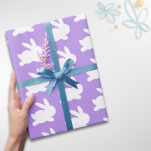 Presente de Páscoa do coelho branco com Lavanda ro