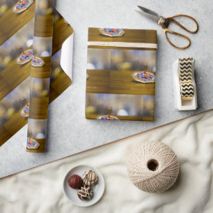 Papel De Presente Presente SlipperyJoe Hanukkah dreidel base octogon