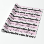Papel De Presente Preto e branco simples, Chá de panela<br><div class="desc">Enrole os presentes do seu chá de panela de forma elegante com o nosso Simple Black and White Chá de panela Wrapping Paper. Apresentando um design chic e eterno com bolinhas pretas e brancas, esse papel de embrulho adiciona um toque sofisticado a qualquer presente, complementando perfeitamente a atmosfera celebratória de...</div>