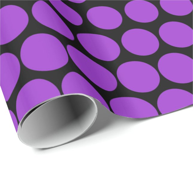 Papel De Presente Preto moderno das bolinhas roxas (Ponta do rolo)