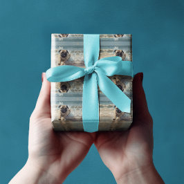 Papel De Presente Pug Feliz na Praia personalizável