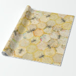 Papel De Presente Querida Rainha Bee Floral Honeycomb Dourado<br><div class="desc">Rosas florais de ouro elegantes embrulhando papel com um motivo de alvejante,  ouro confetti Queen Bee no centro Para qualquer ocasião como casamento,  aniversário,  aniversário,  nova casa,  presente de lua de mel,  empacotamento,  novo bebê,  aposentadorias,  evento corporativo.</div>