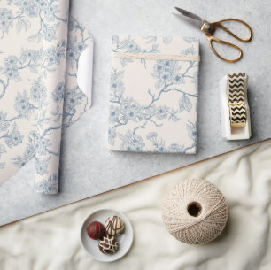 Papel De Presente Ramos de flor de cerejeira em azul e branco esmaec