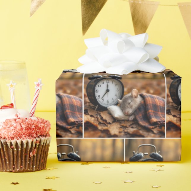 Papel De Presente Rato Dormindo Perto de um Relógio Despertador (Festa de aniversário)