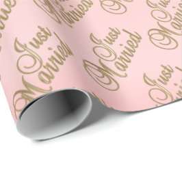 Papel De Presente Recem casados na fonte Dourada de script a rosa -