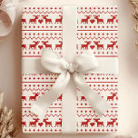 Papel De Presente Red Christmas Deer Ugly Sweater<br><div class="desc">Molho de presente do Red Christmas Deer feio,  criado por personalidades. Perfeito para colocar esse toque final em seus presentes de férias e é excelente para decoração doméstica,  raspagem e projetos de artesanato também! Clique no botão Personalizar para adicionar suas próprias imagens ou texto para criar uma única design!</div>