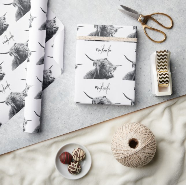 Papel De Presente Retrato da vaca em terras altas monograma inicial  (Artesanato)