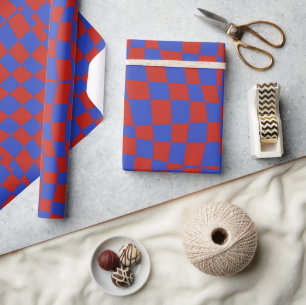 Papel De Presente retro groovy fofo azul vermelho xadrez ondulado