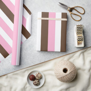 Papel De Presente Rosa, Chocolate e Stripes Brancas