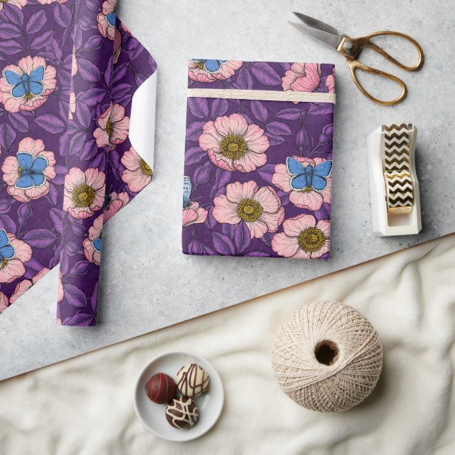 Papel De Presente Rosa de cão e borboletas em rosa e roxo (Artesanato)