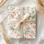 Papel De Presente Rosa Pastel Bridal Floral<br><div class="desc">Embrulho de presente floral macio.  Veja nossa linha completa de produtos de embrulho de presente em nossa loja Zazzle.</div>