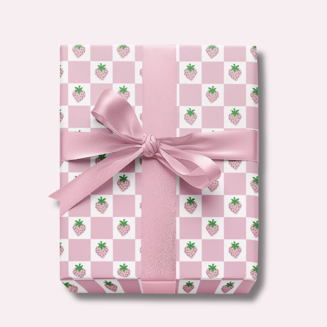Papel De Presente Rosa Xadrez Morango de Verão (Pink strawberry checkerboard wrapping paper. Ideal for girls birthday gifts and baby showers.)
