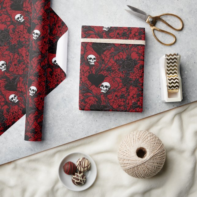 Papel De Presente Rosas Pretas Góticas e Caveiras (Artesanato)