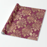Papel De Presente Rosas vermelhas e douradas vintage Paris Borgonha<br><div class="desc">Papel de embrulho com padrão de rosa borgonha vintage de Paris.</div>