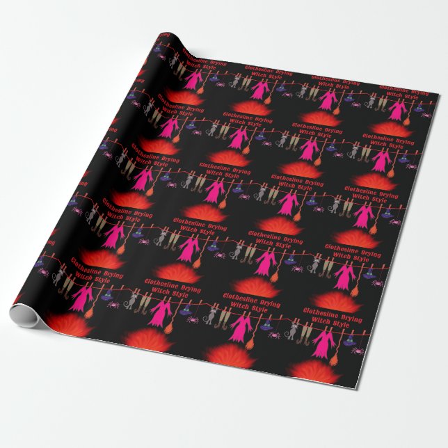 Papel De Presente Roupas de Bruxa Caprichosas em Varal de Roupas Grá (Desenrolado)