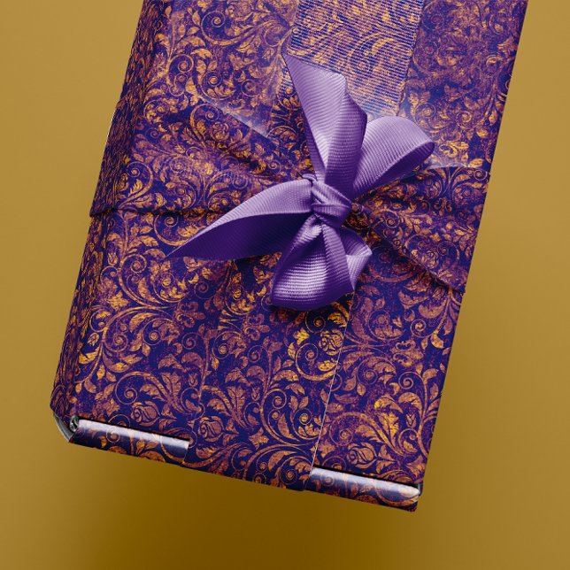 Papel De Presente Royal Damask Esmagado Velvet Purple Plumbrella Dou (Royal Damask Crushed Velvet Purple Plumbrella Gold Wrapping Paper)