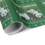 Papel De Presente Série Panda Ugly Christmas Sweater<br><div class="desc">Panda Wildlife Feliz De Natal,  Estilo De Suéter Feio Com Papel De Maçã. Adicione os toques finais ao presente perfeito embrulhando-o neste papel de embalagem da série Panda Wildlife. Altere a cor do plano de fundo para qualquer cor desejada. O presente perfeito o papel perfeito de embrulho.</div>