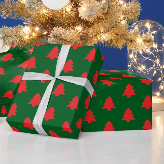 Papel De Presente Simple Red Christmas Trees on Dark Green (Feriados)
