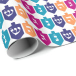 Papel De Presente Sonhos Coloridos: Feriado Judeu de Chanucá<br><div class="desc">Sonhos bonitos e alegres com a freira de cartas hebraica, gimmel, ei, e shin, para as celebrações do feriado judeu de Chanucá. Tradicionalmente, durante as férias de Chanukah, crianças (e muitas vezes adultos) jogam um jogo de risco seguro com um sonho (ou sevivon no hebraico moderno). Nas quatro paredes há...</div>