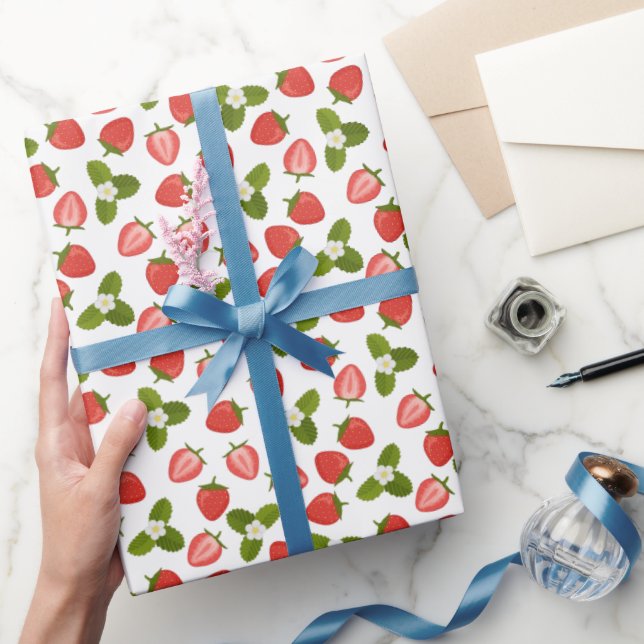 Papel De Presente Strawberry Wrapping Paper - White (Presentear)