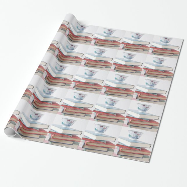 Papel De Presente Teacup na pilha de livro (Desenrolado)