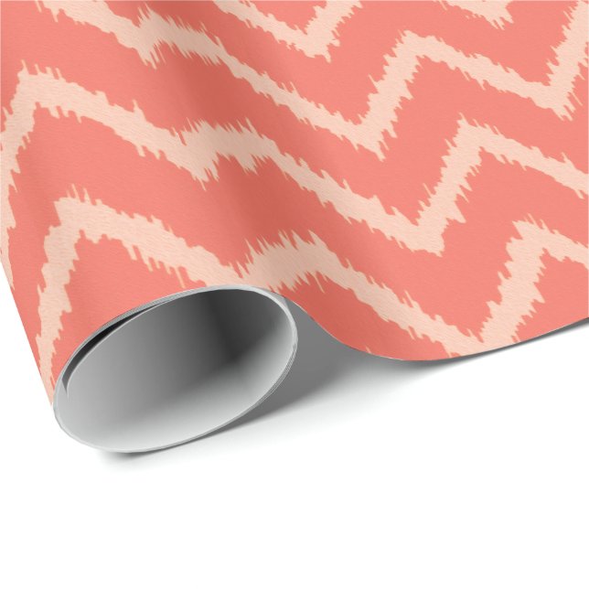 Papel De Presente Teste padrão de Ikat Chevron - laranja e pêssego (Ponta do rolo)