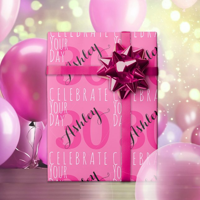 Papel De Presente Tipografia Rosa aniversário de 30 anos moderna (Criador carregado)