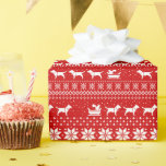 Papel De Presente Touro Terrier Christmas Sleigh Ride com Esquilo<br><div class="desc">Touro Terriers, Fenda de Natal. Padrão de blusa de natal vermelho e branco com um esquilo andando de trenó puxado por Bull Terriers. Brilhar o feriado de alguém com um presente especial embrulhado neste papel embrulhado em forma de papel. Veja o Doodle World de Jenn para um presente de Natal...</div>