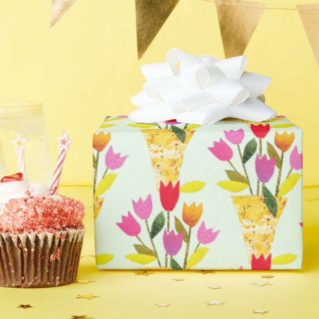 Papel De Presente Tulipas De Inspiração Retroativa Ilustradas À Mão  (Festa de aniversário)