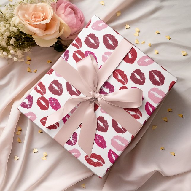 Papel De Presente Valentine's Day Wrapping Paper | Kisses Pattern (Criador carregado)