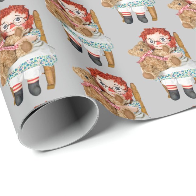 Papel De Presente velha boneca de pano com ursinho (Ponta do rolo)