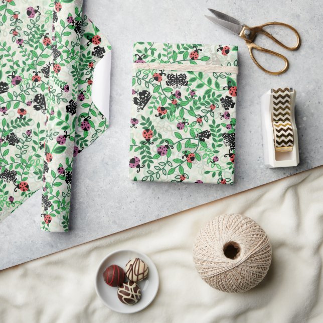 Papel De Presente Verão - Bolas, Borboletas e Folhas - Rolha (Artesanato)