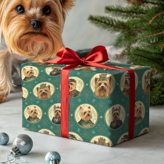 Papel De Presente Victorian Yorkie Christmas Portraits on Emerald Gr